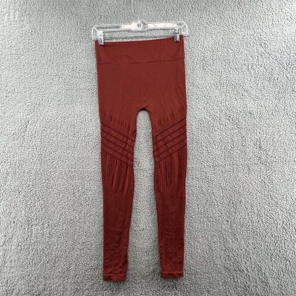 NikiBiki High Waisted Leggings  - Picture 2 of 11